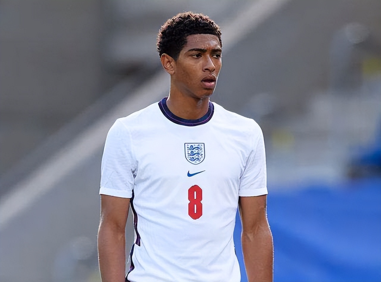 前热火助教爆料莱利曾威胁某超级球星：宁可以交易你也不解雇他