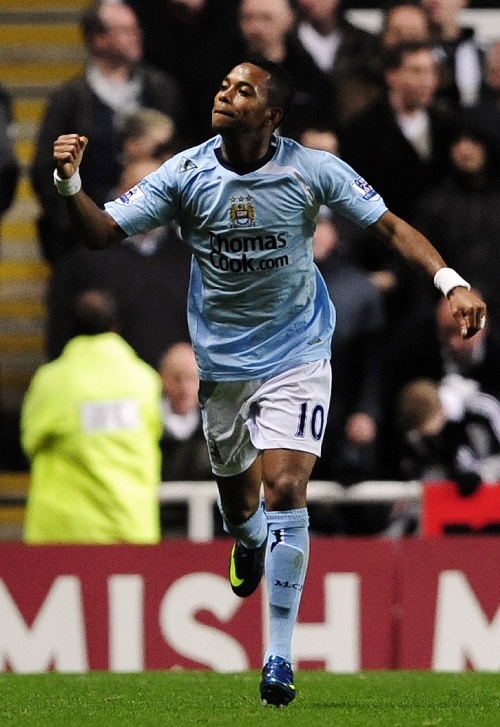 媒体人：新疆男篮与路易斯·金解约，新外援近日与球队会和