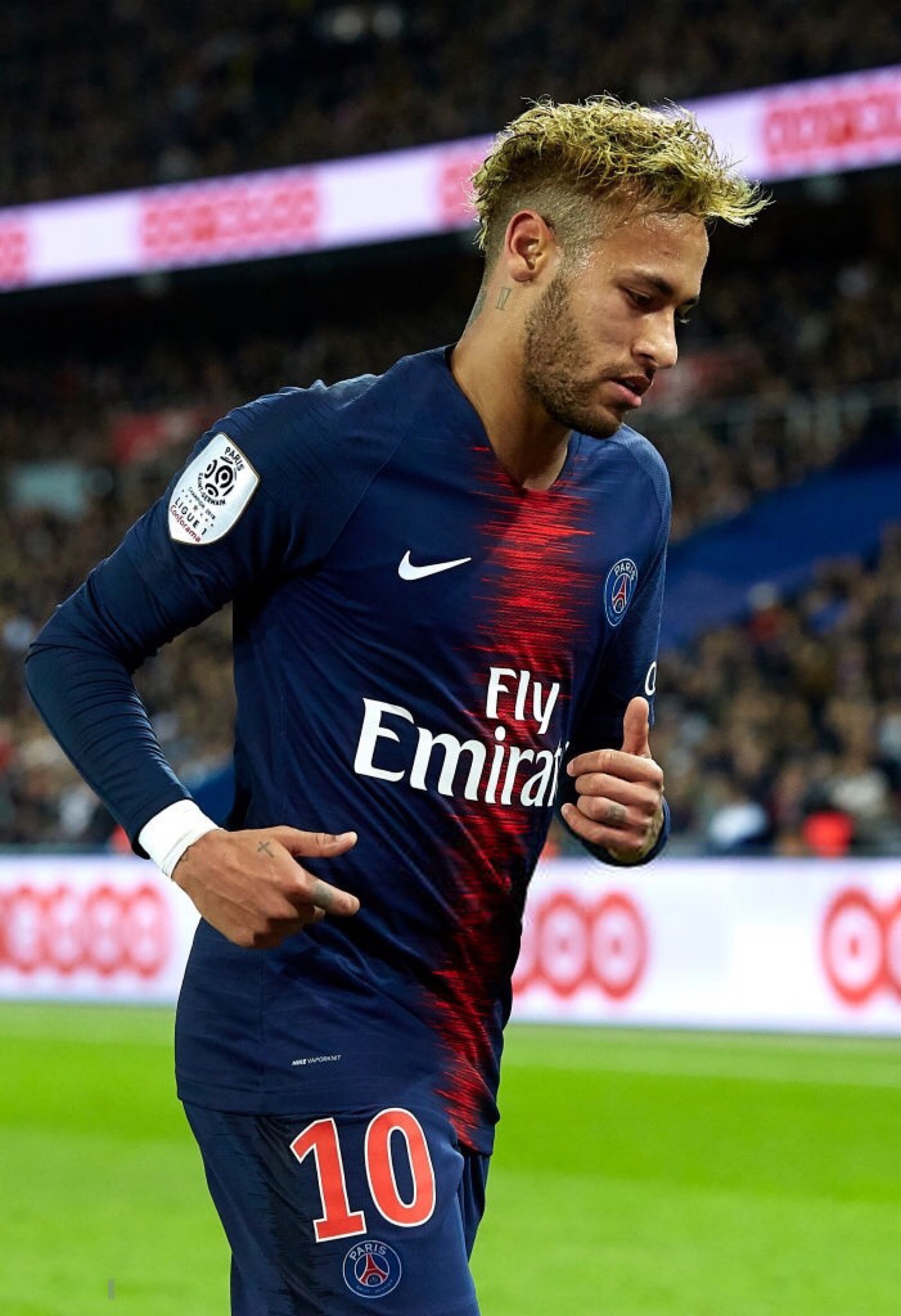 比肩乔丹！亚历山大连续三年场均砍下30分+命中率超过50%