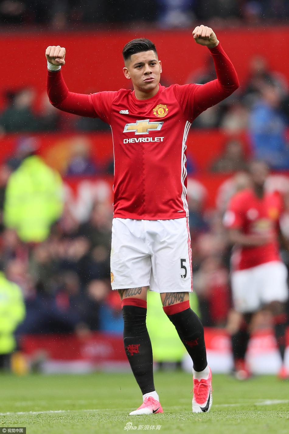 篮球火箭球员连续三场命中关键投篮