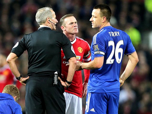 王楚钦避免0-3完败！樊振东队长也学会抓他漏洞，球迷炮轰教练组