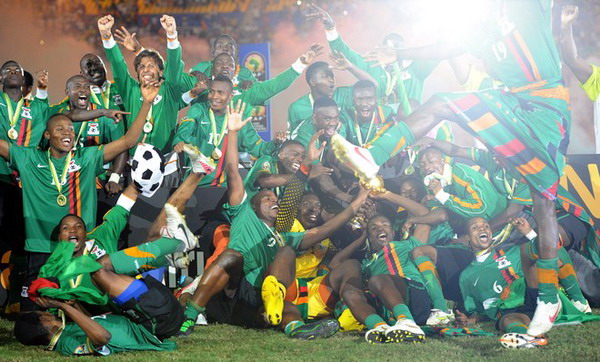 再见，巴萨U40！苏亚雷斯离队迈阿密国际，梅西独守美职联