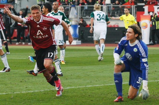 3分22秒，迪亚斯打破自己的哥伦比亚球员欧冠最快进球纪录